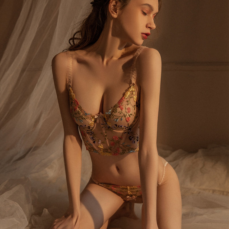 Floral Embroidered Lace Set