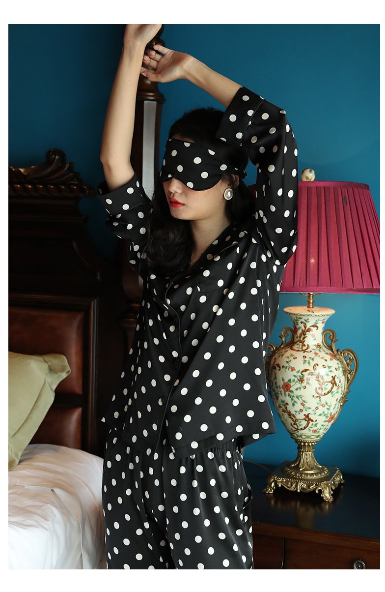 Pyjama Black & White Dots